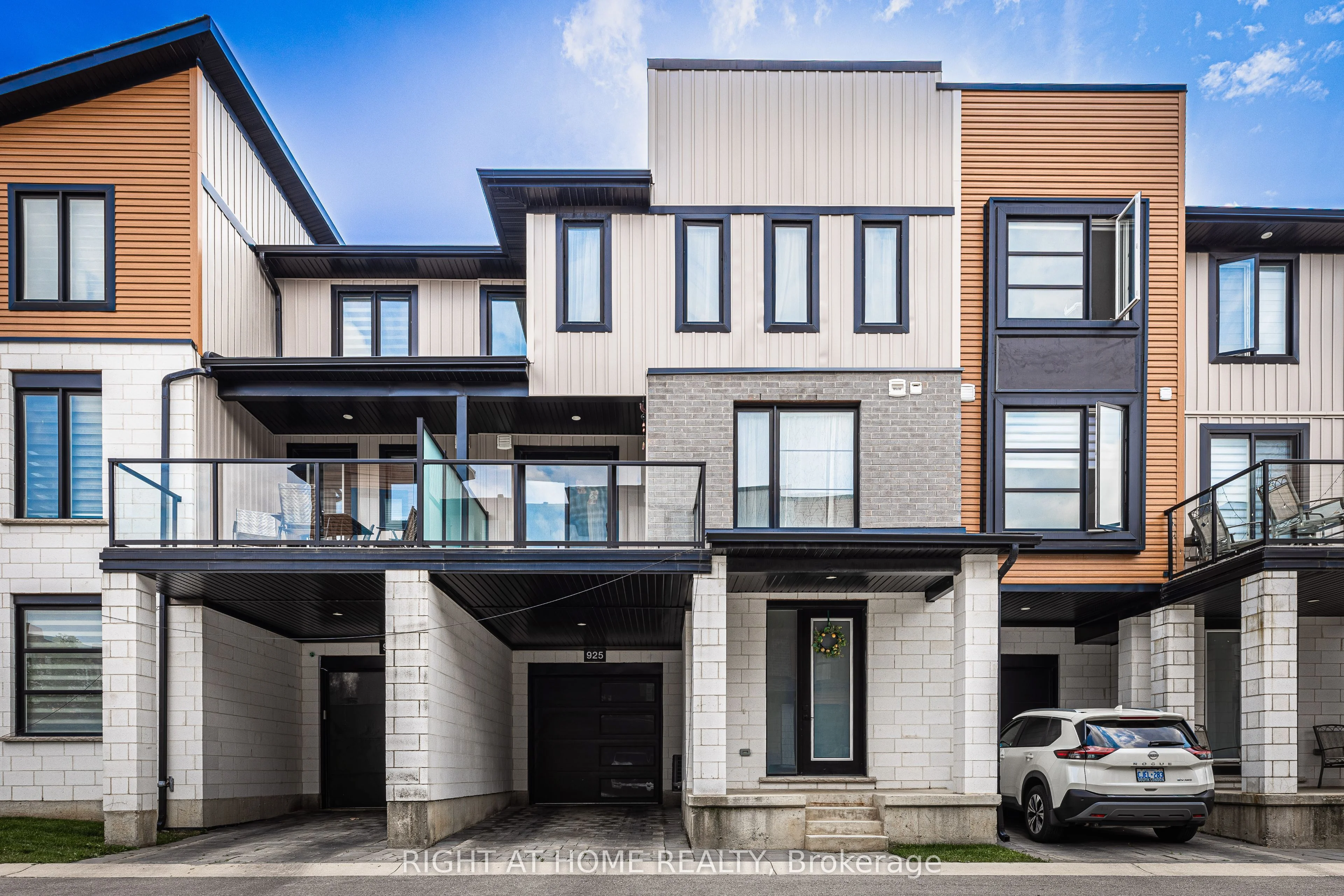 925 Battery Park 102, London North, On N6h 0j7