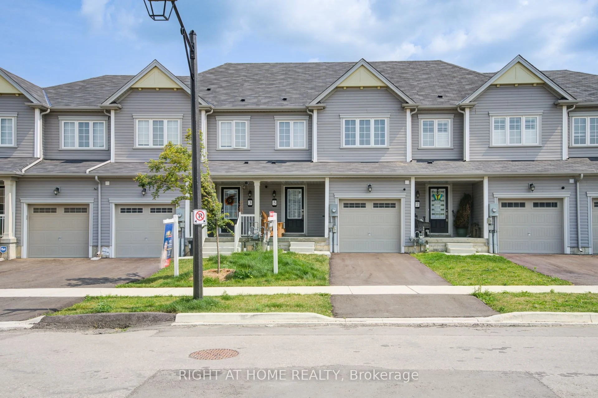 5 Cooke Avenue, Brantford, On N3t 0s2