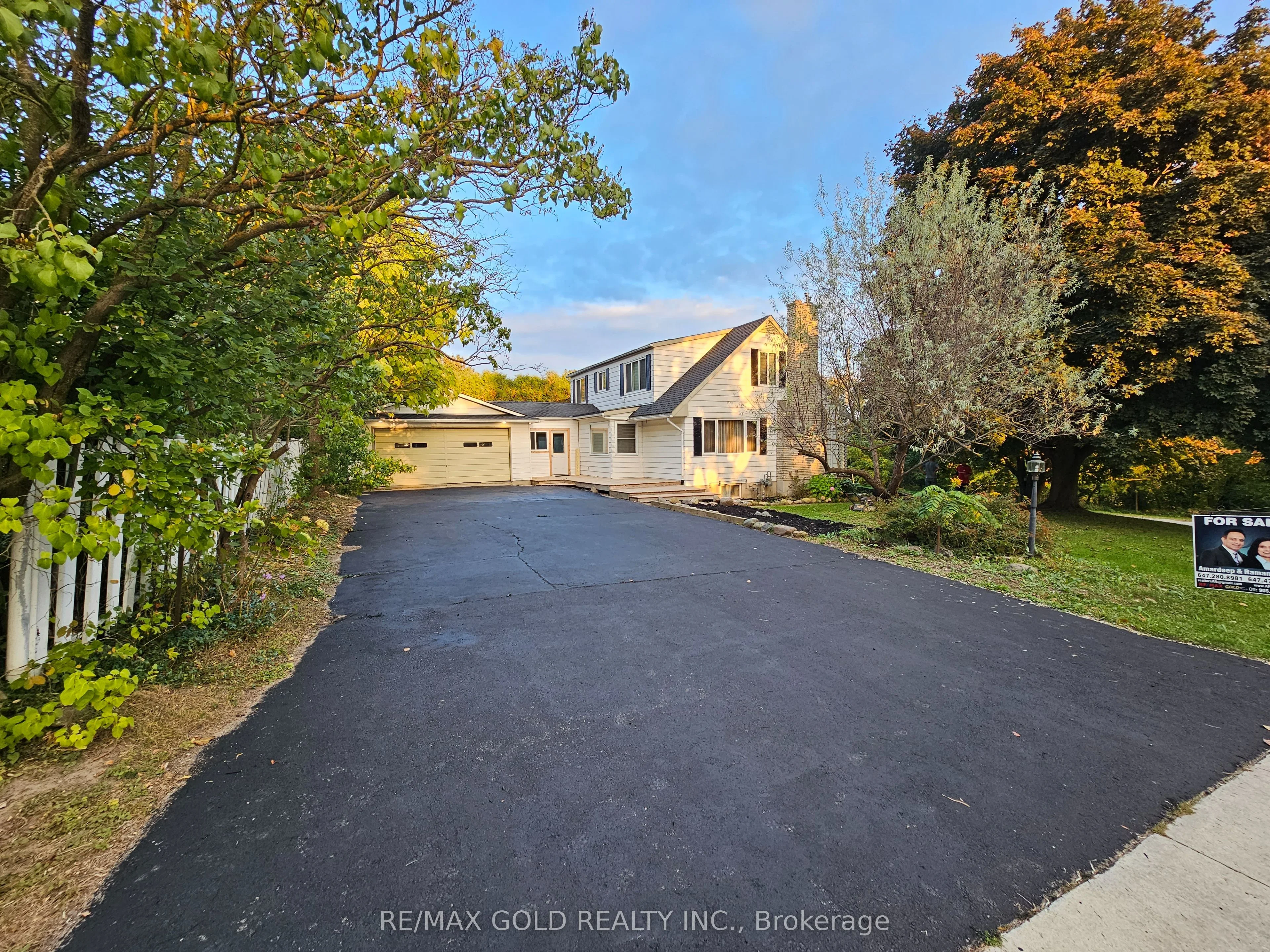 285 North Water Street W, Wellington North, ON N0G 2L3