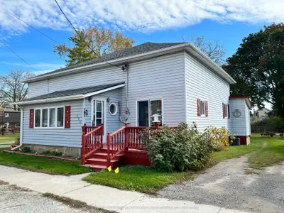 396 Picton Main Street E, Prince Edward County, ON K0K 2T0