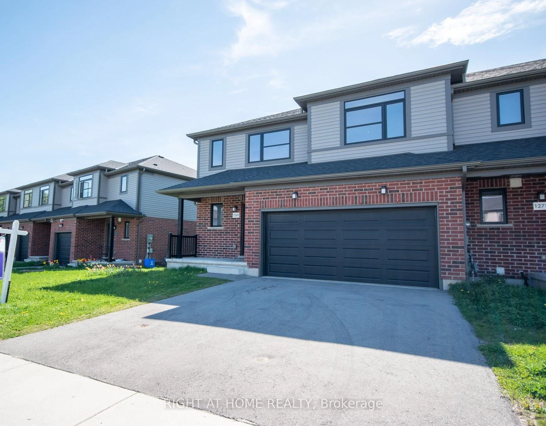 1269 Michael Circle, London East, ON N5V 2H4