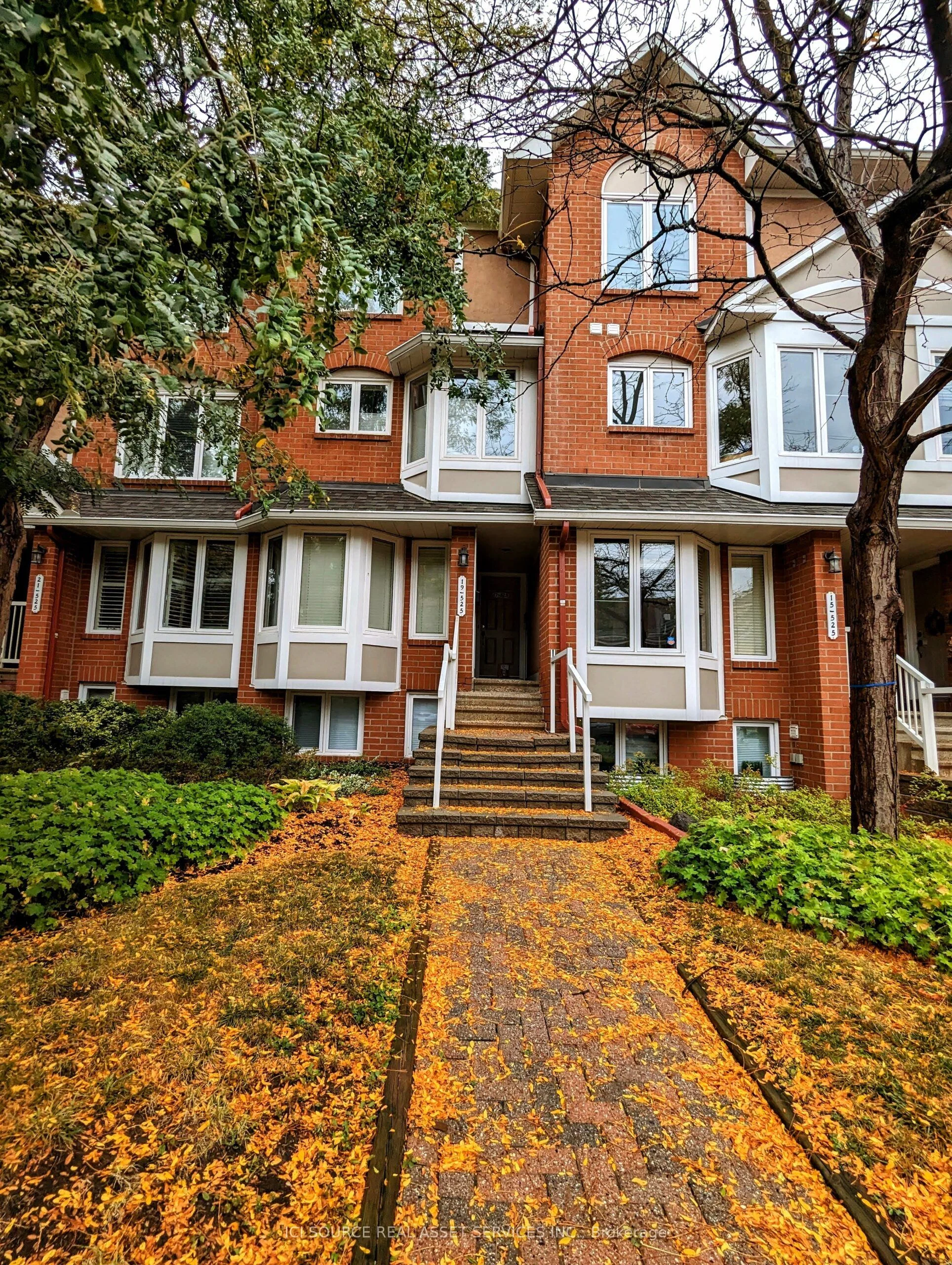 525 Lisgar Street 19, Ottawa Centre, ON K1R 5Z6