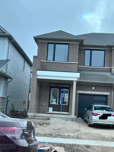 184 Elliot Avenue W, Centre Wellington, On N1m 2w3