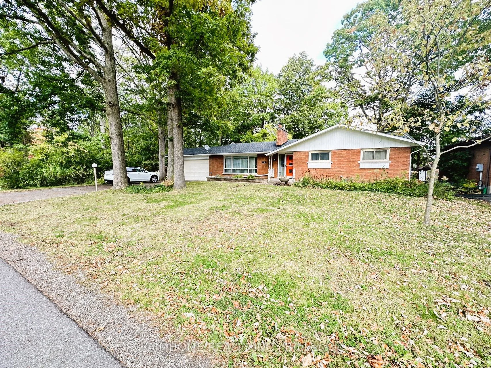 11 Dixie Avenue, Niagara-on-the-lake, On L0s 1j0