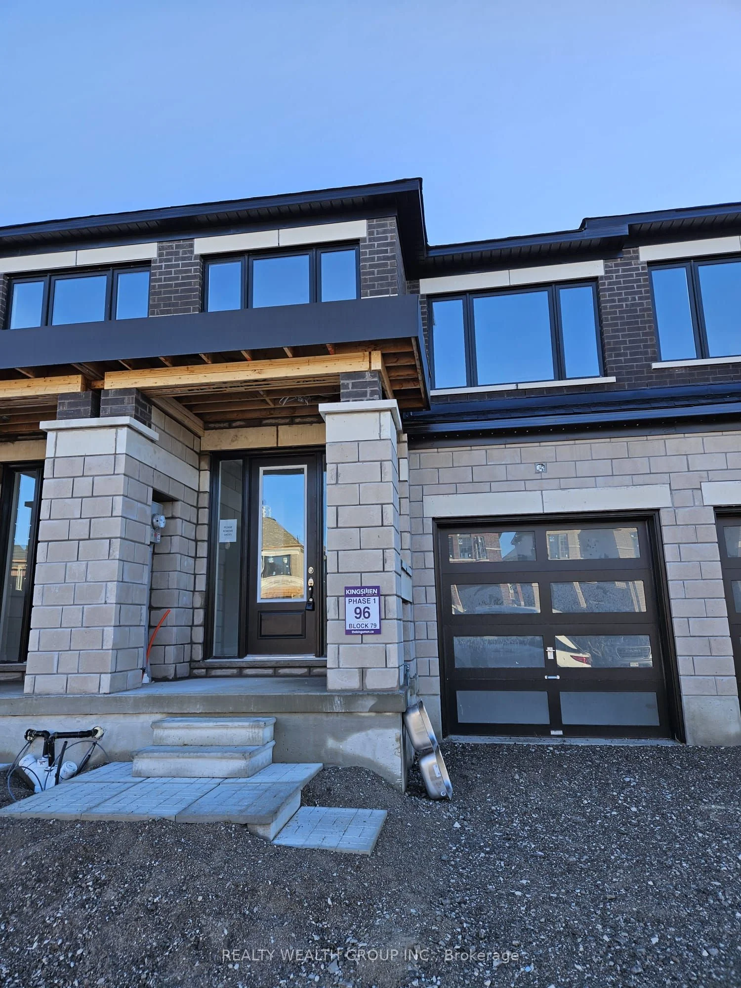 42 Corley Street, Kawartha Lakes, On K9v 6c2