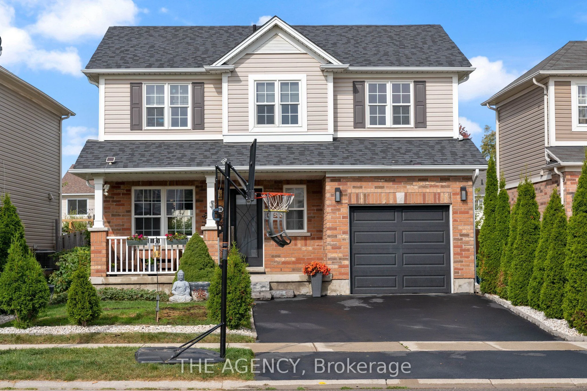 28 Hollinrake Avenue, Brantford, ON N3T 0A6