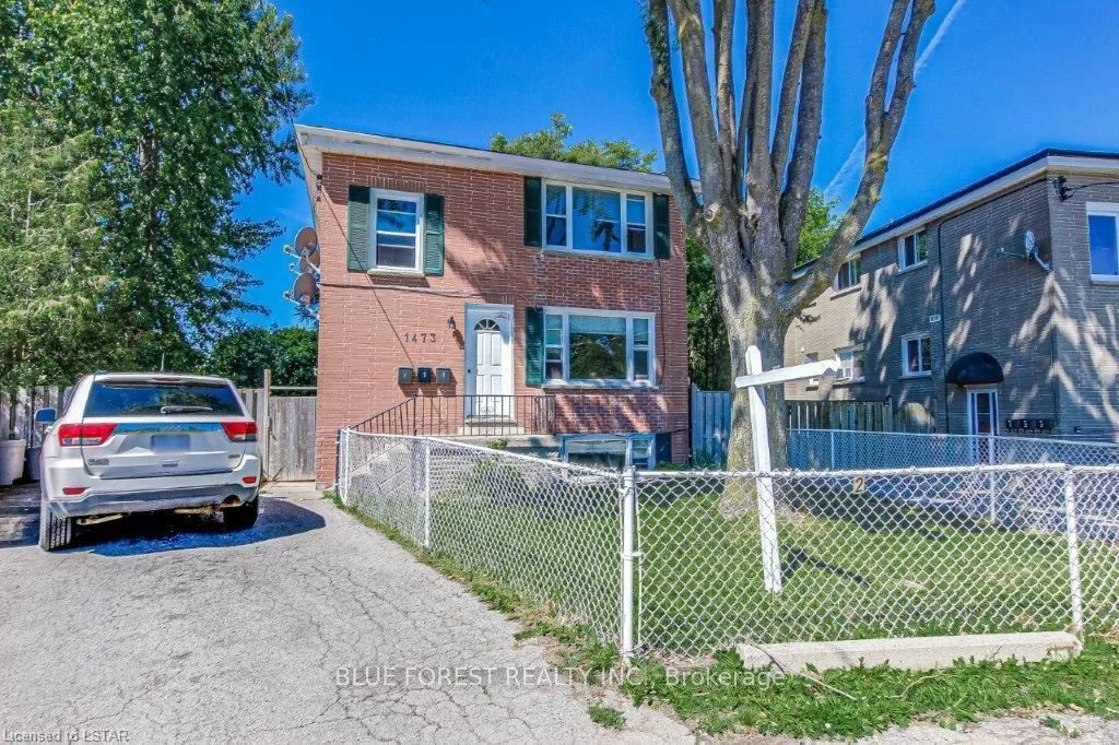 1473 Mclarenwood Terrace, London East, ON N5W 1X8