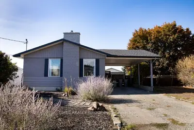 1186 Windbreak Street, Out Of Area, Bc V2b 5r4