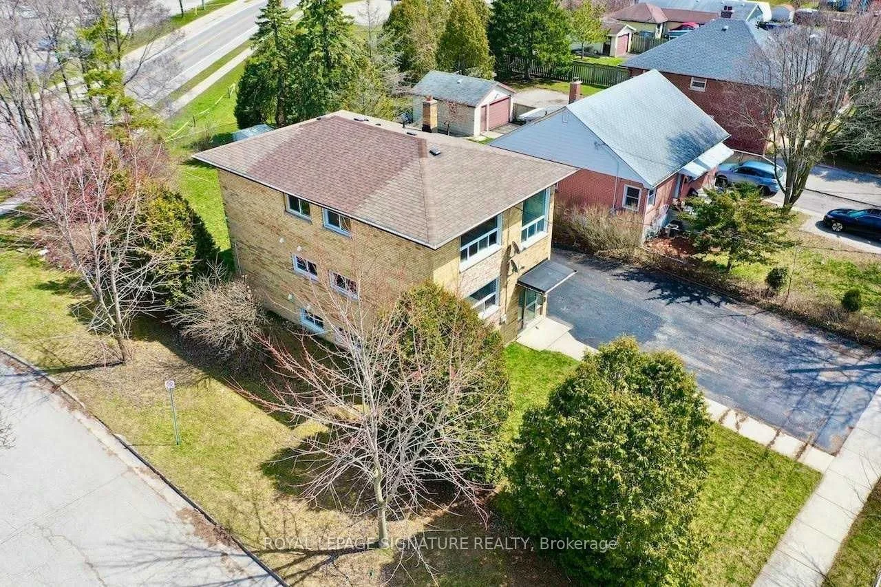 394 Thiel Street Apt 2, London East, ON N5W 4P8