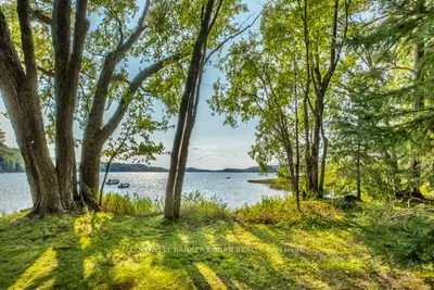 1027 Wonder Beach Road, Muskoka Lakes, ON P0B 1M0