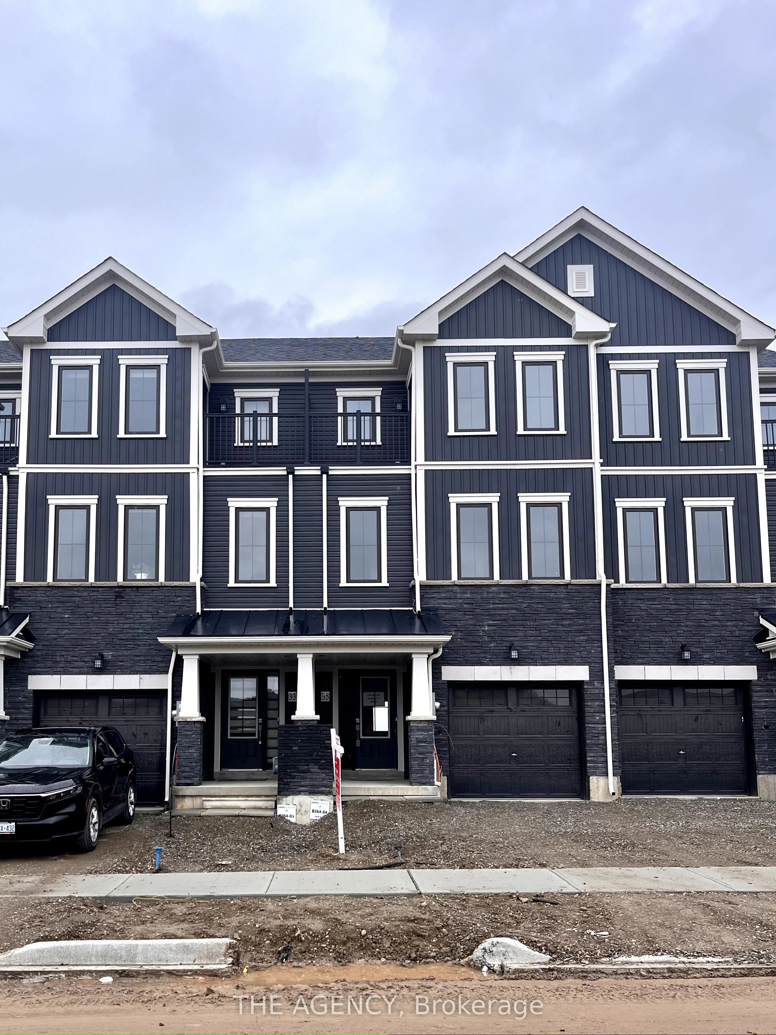 35 Baskett Street, Brantford, On N3t 0w4