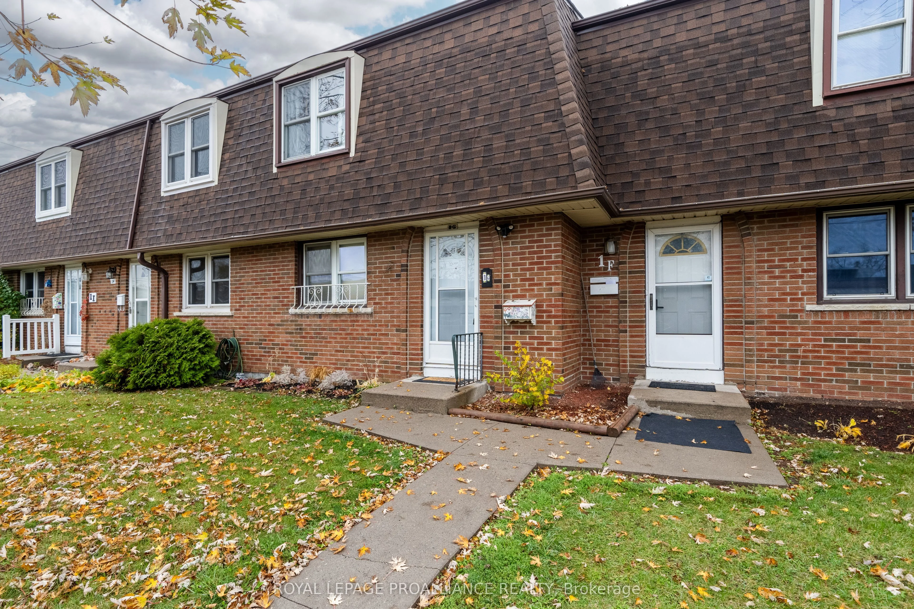 24 Prince of Wales Drive 1G, Belleville, ON K8P 2T5