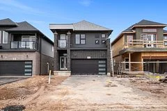 42 Mclaughlin Street, Welland, On L3b 0j8