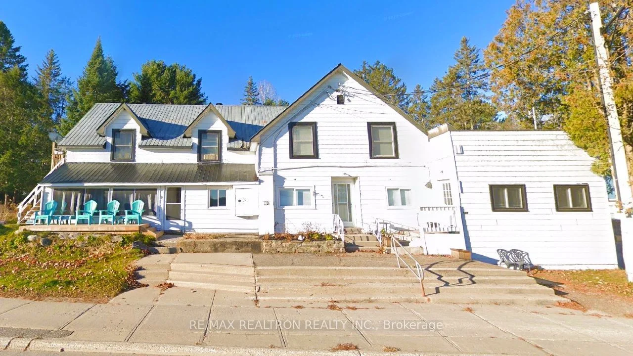 549 Muskoka Road 10, Huntsville, On P0b 1l0