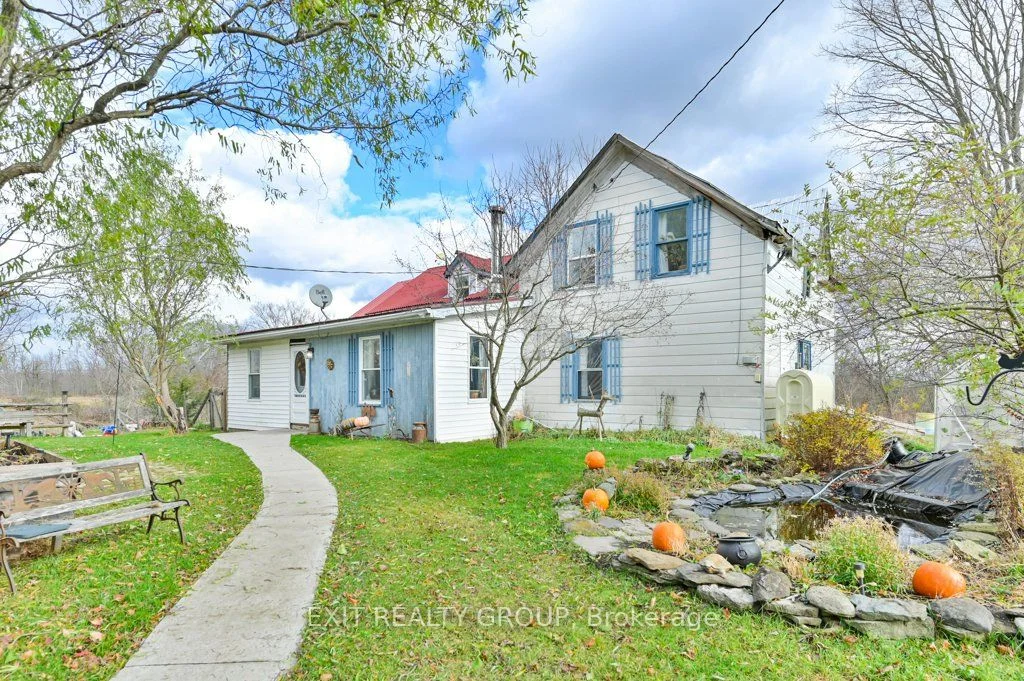 453 Cross Road, Tyendinaga, ON K0K 2Y0