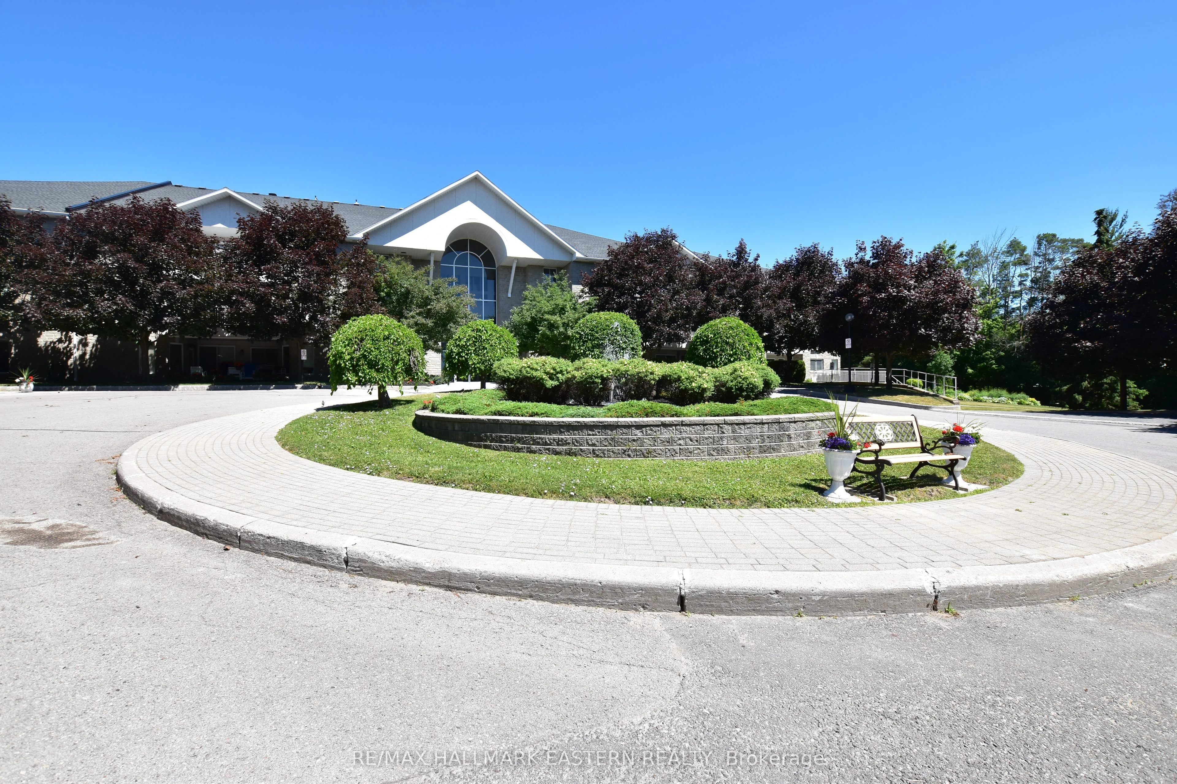 1099 Clonsilla Avenue S 304 C, Peterborough, On K9j 8l8