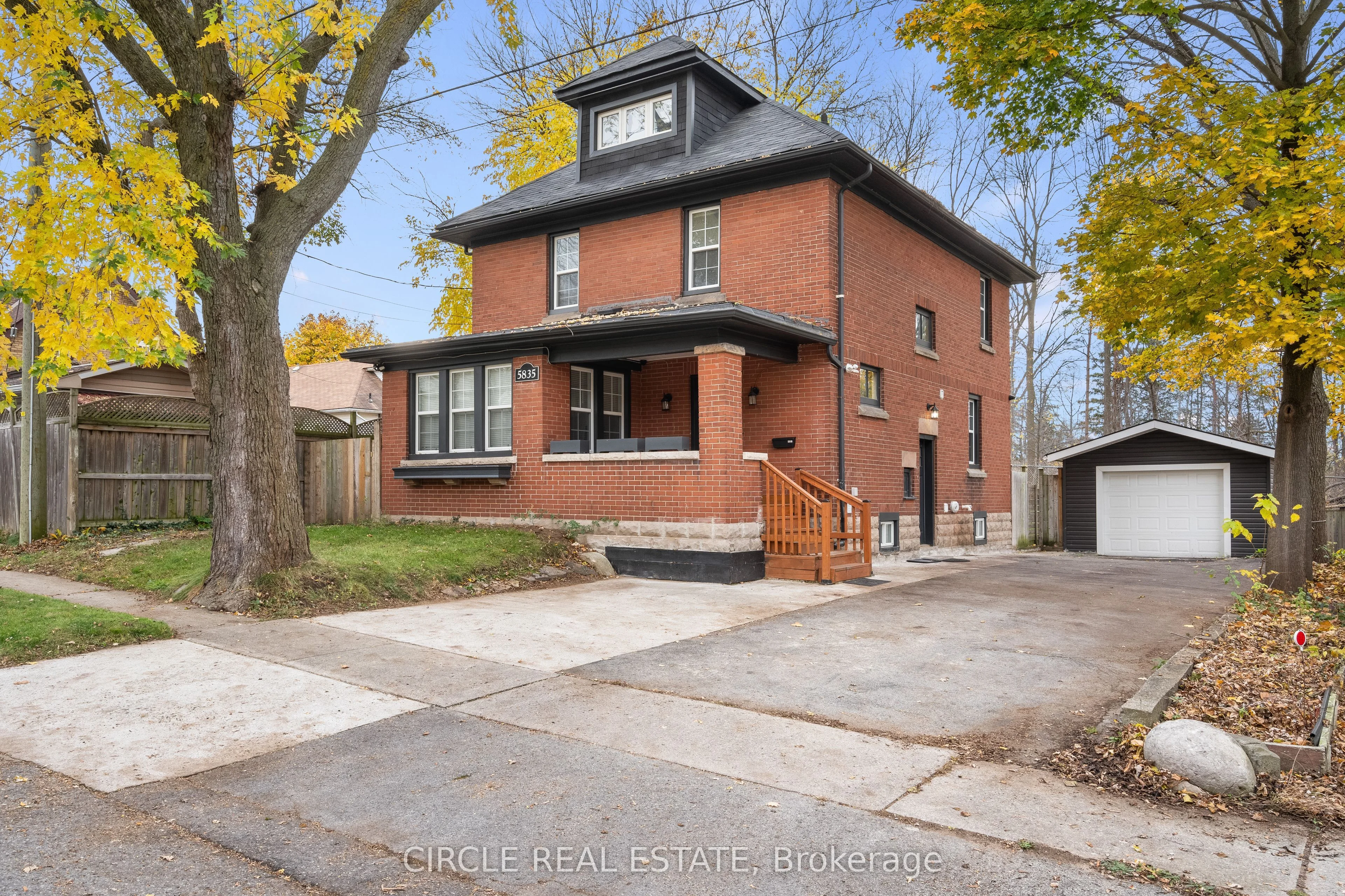 5835 Brookfield Avenue, Niagara Falls, On L2g 5p9
