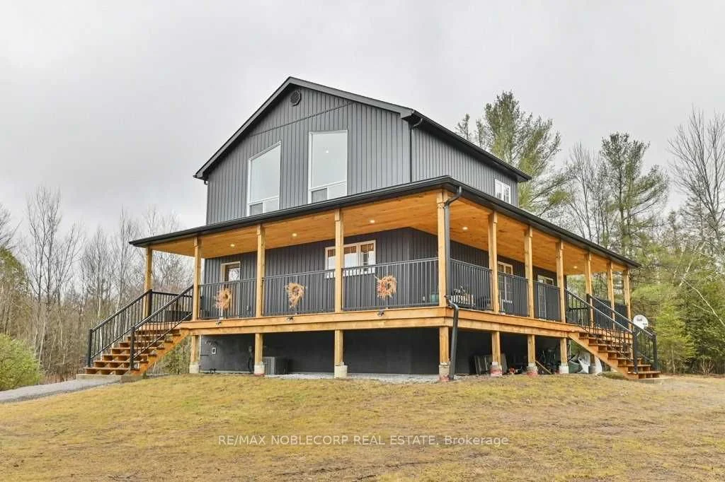 2284 Upper Flinton Road, Addington Highlands, On K0h 1p0