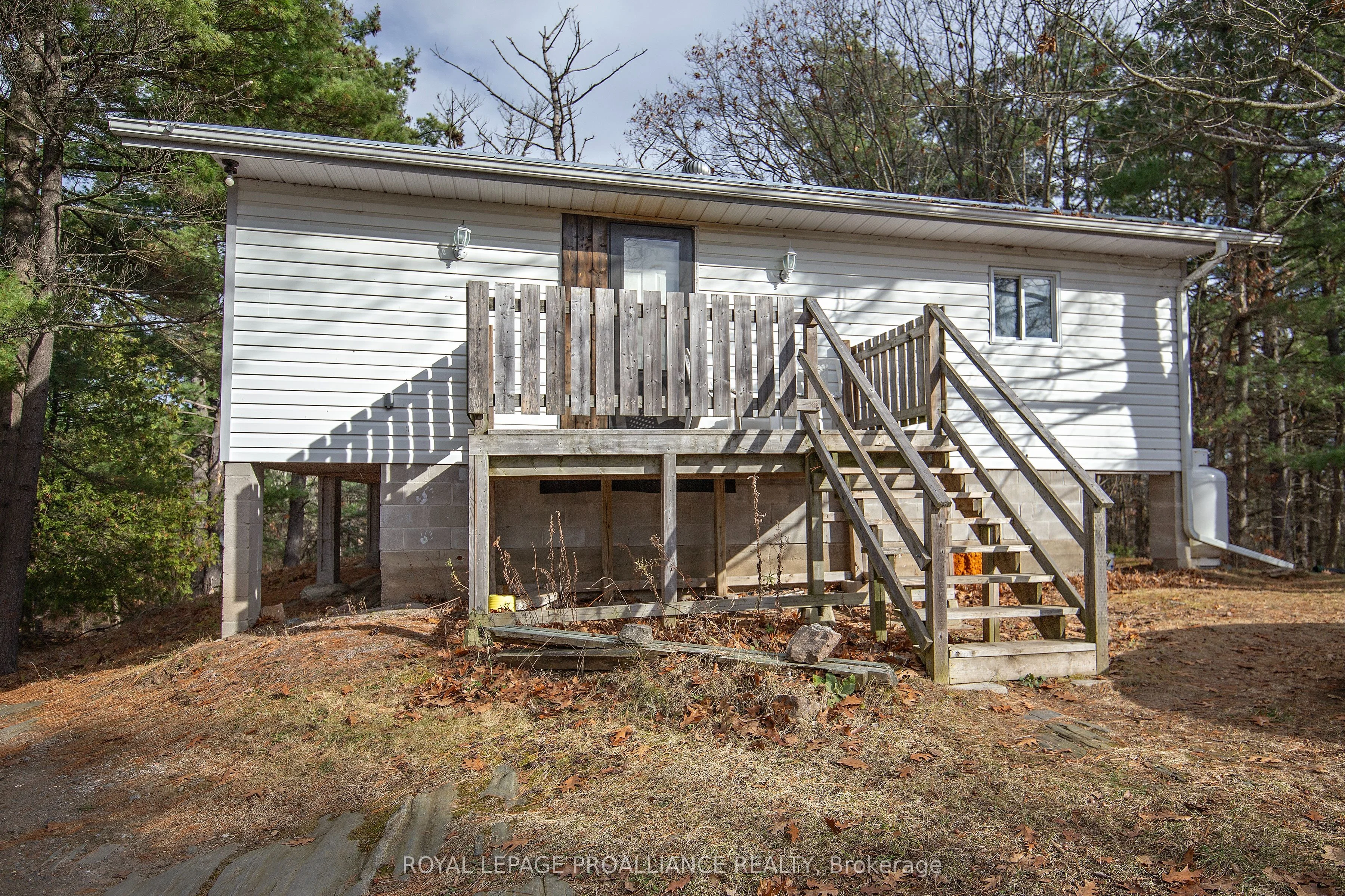 113166 Highway 7, Addington Highlands, ON, K0H 1Z0