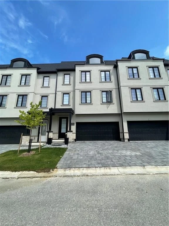 2545 Meadowlands Way, London North, On N6g 5l8