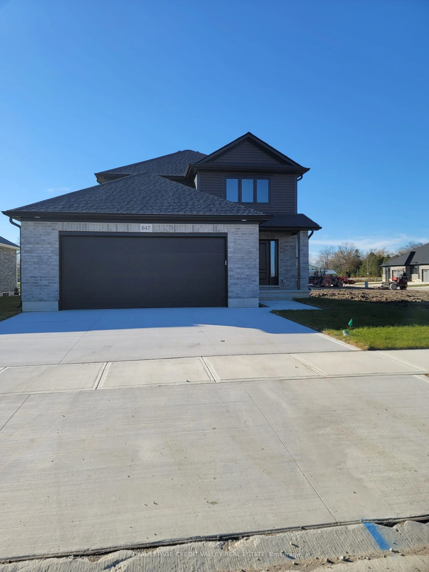 647 Ketter Way, Plympton-wyoming, On N0n 1t0