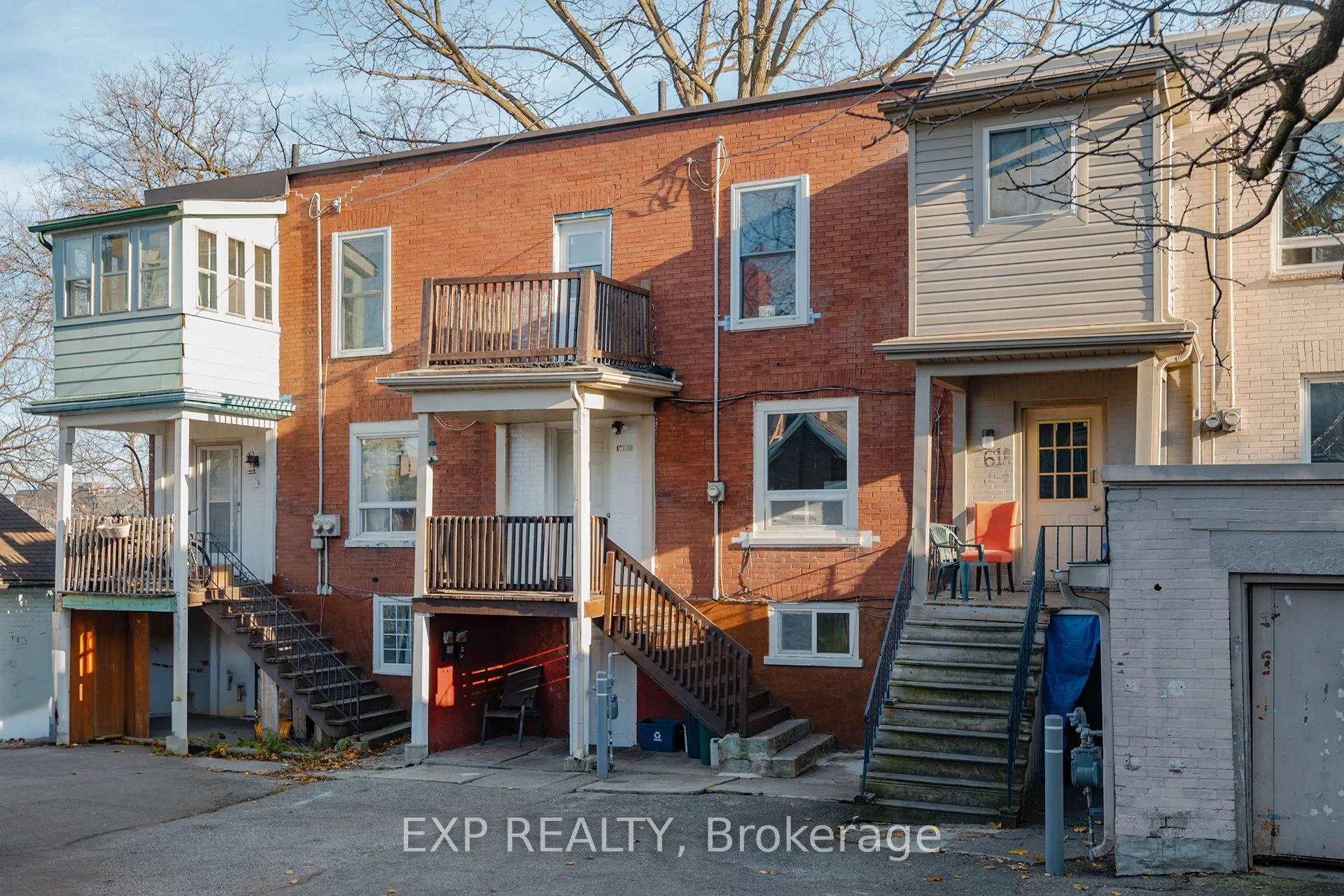 Att/Row/Townhouse in Kitchener