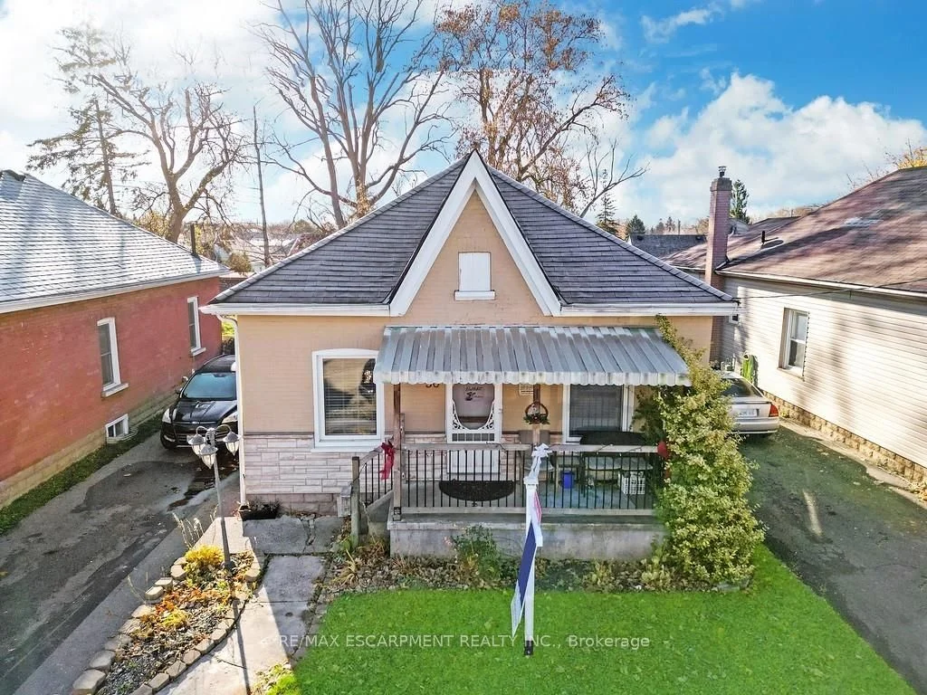 50 Aberdeen Avenue, Brantford, ON N3S 1R8