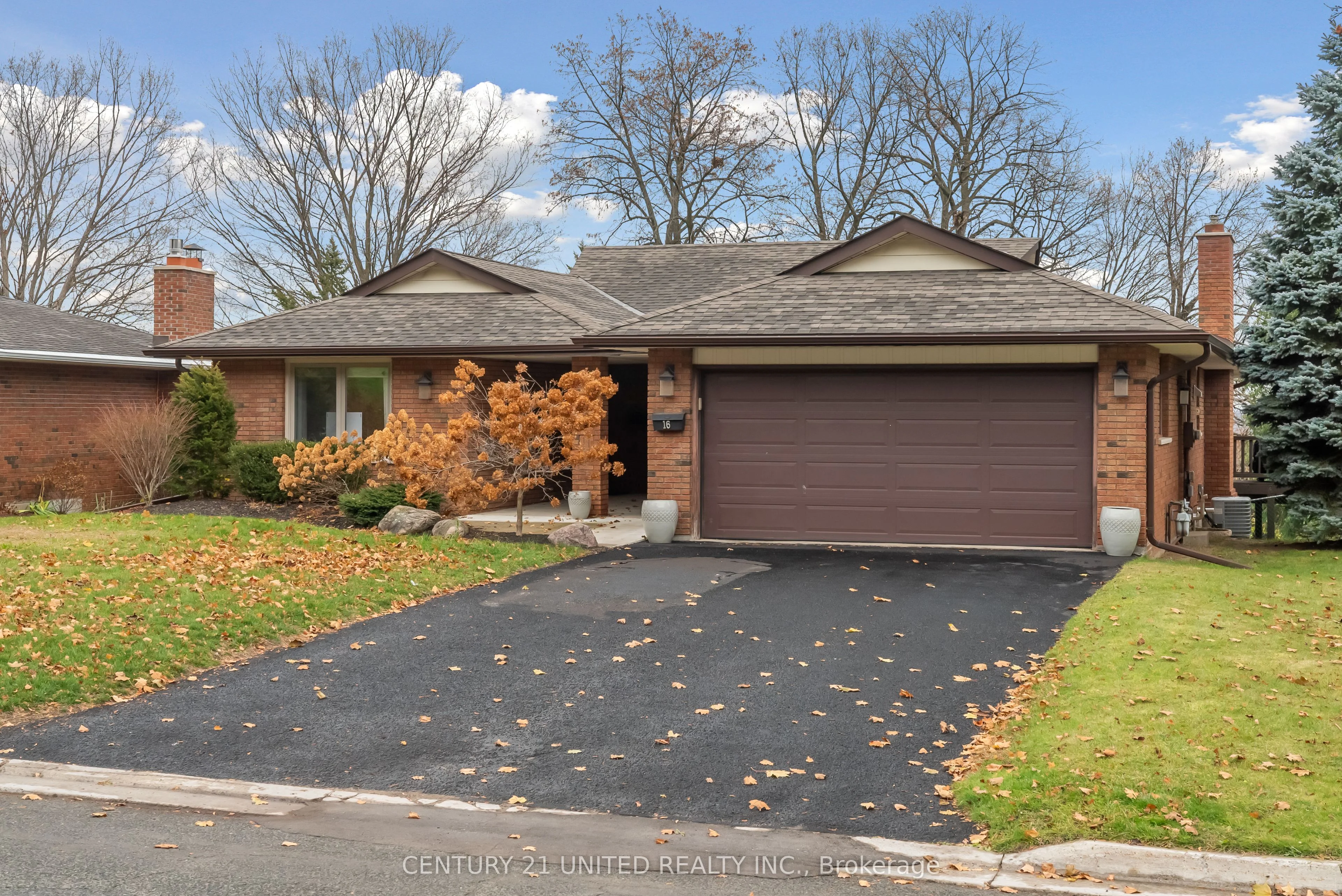 16 Montague Court, Peterborough, On K9j 7s1