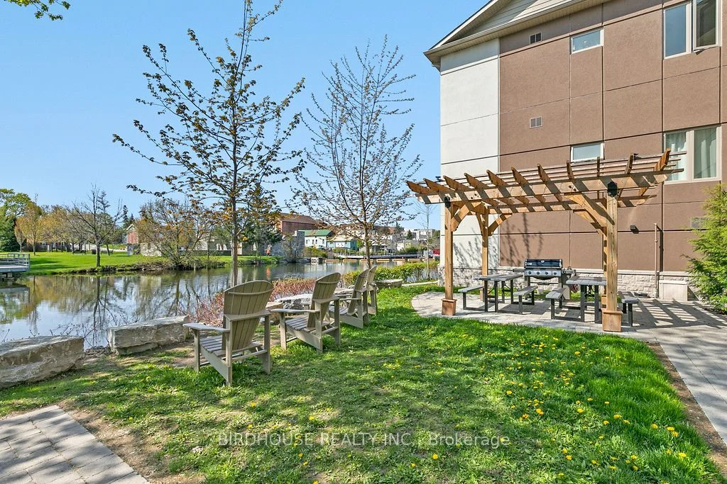 25 King Street 301, Kawartha Lakes, On K9v 1c4