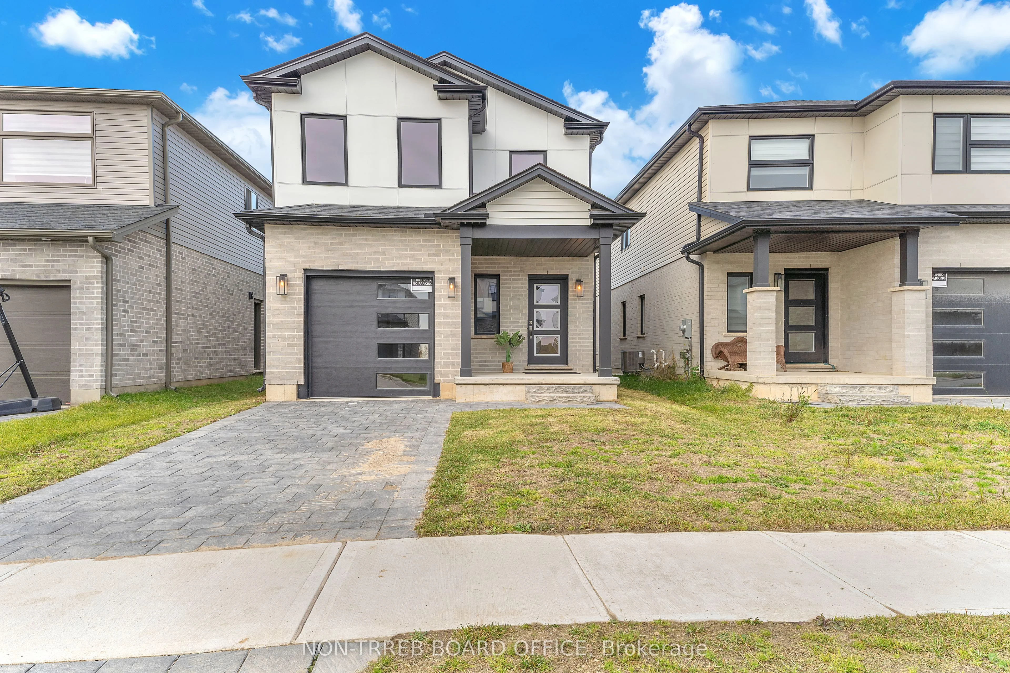 3915 Aukland Avenue, London South, On N6l 0j3