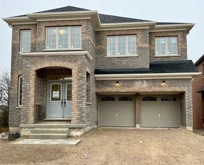 Detached in Shelburne