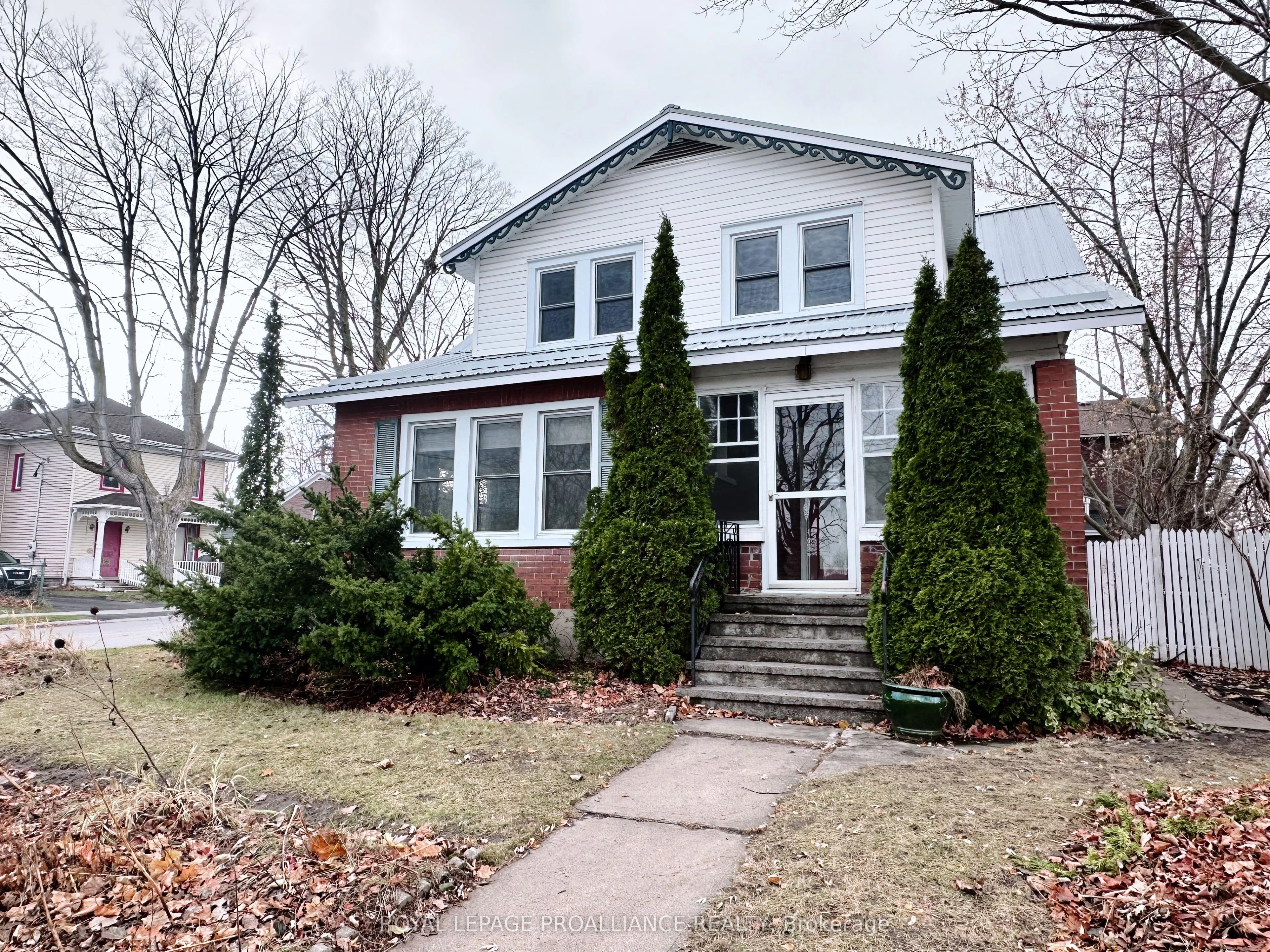 3 Elizabeth Street, Prince Edward County, ON K0K 2T0