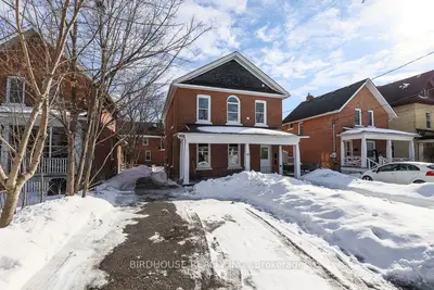 20 St. Lawrence Street, Kawartha Lakes, On K9v 2j9