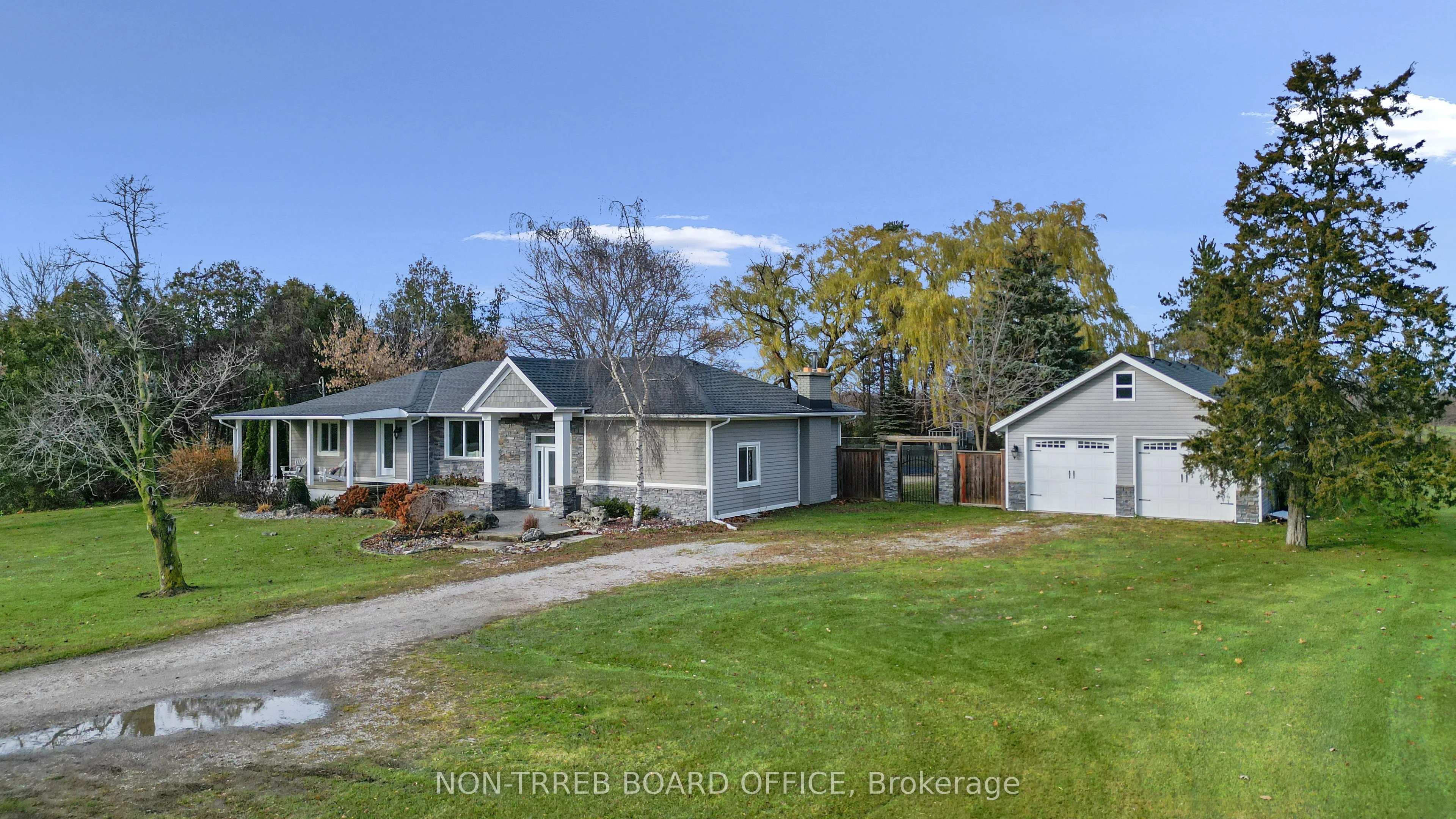 3688 Egremont Drive, Plympton-wyoming, On N0n 1e0