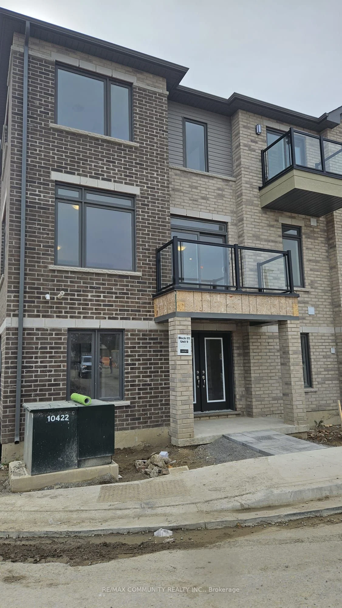 585 Colborne Street E 509, Brantford, On N3s 0k4