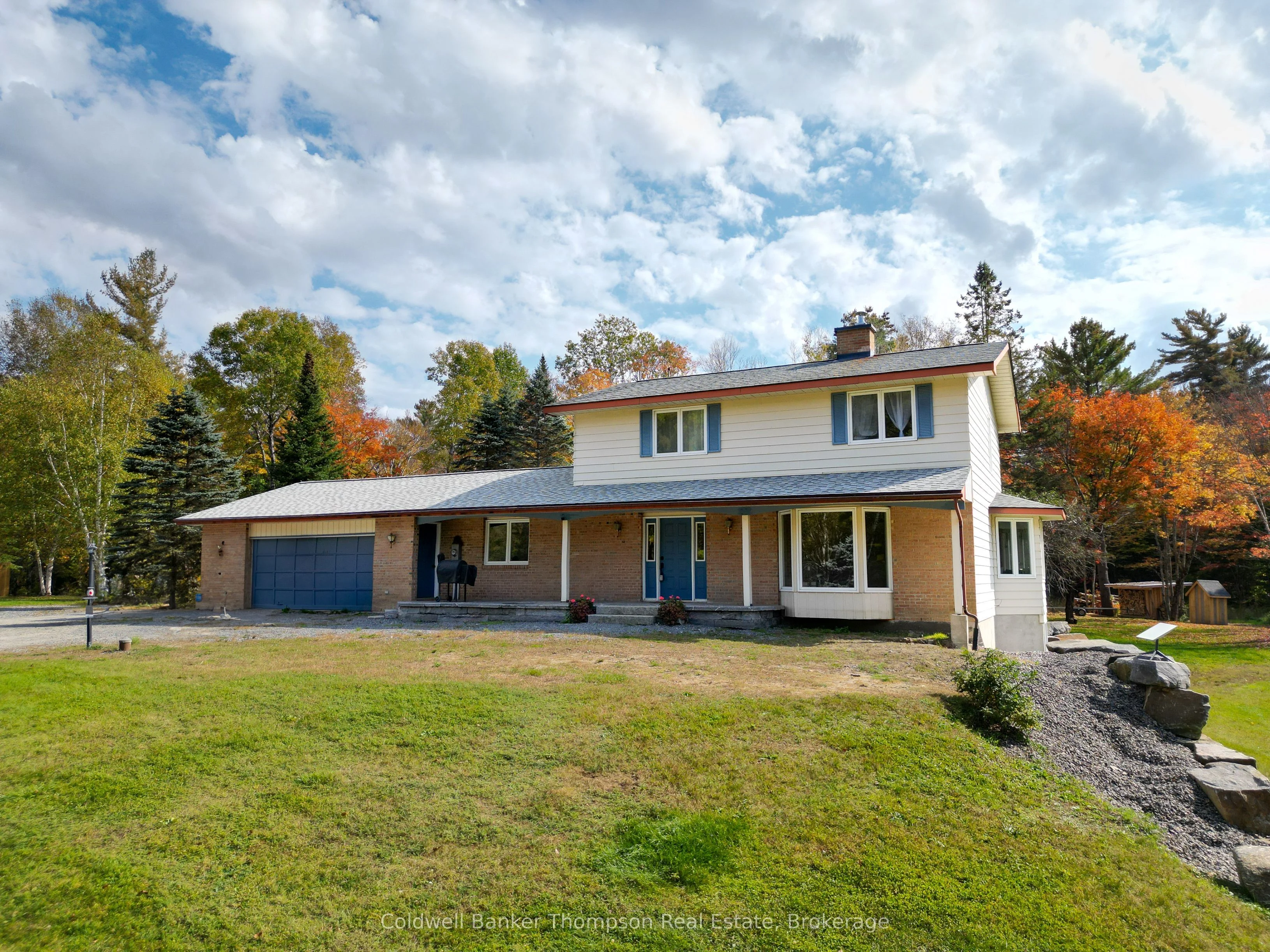 2205 Muskoka 10 Road, Huntsville, ON P0B 1L0