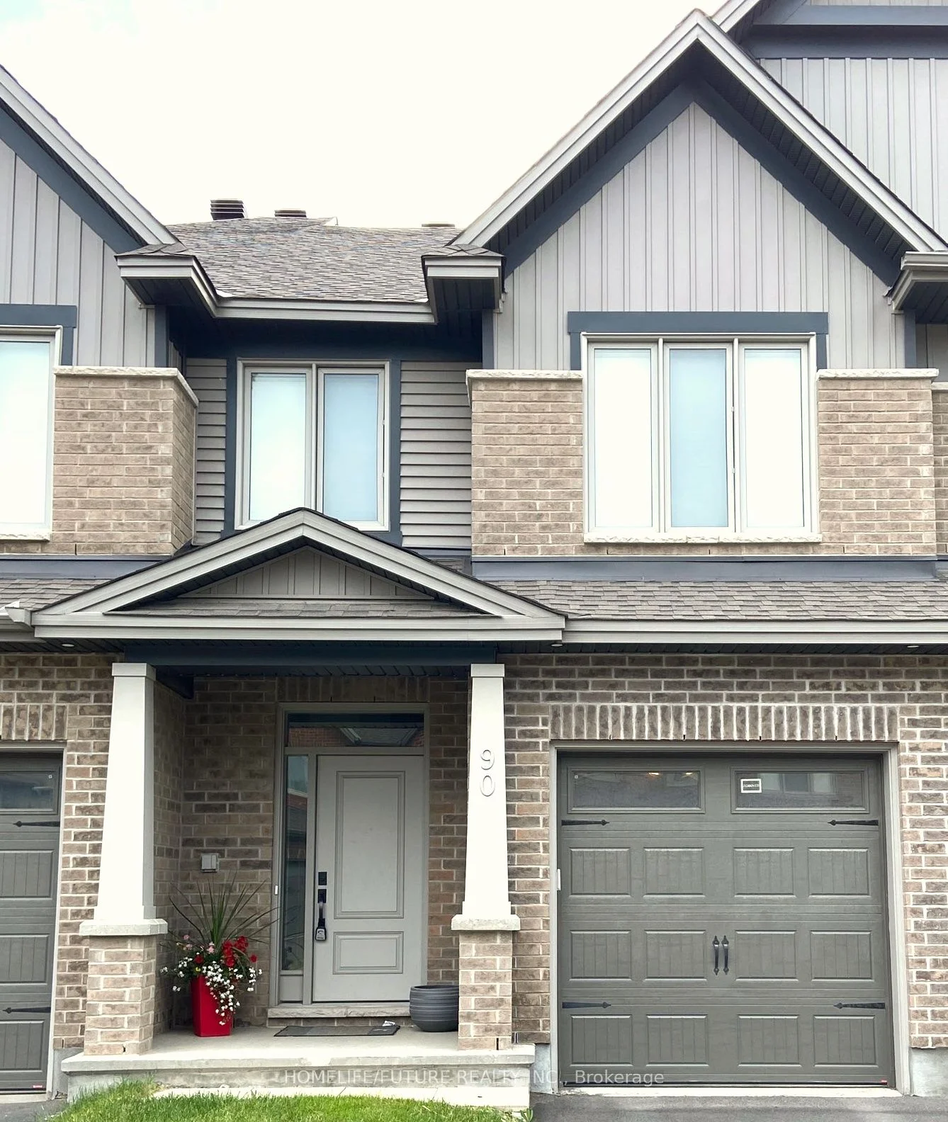 90 NEPETA Crescent, Blossom Park - Airport and Area, ON K1T 0S6