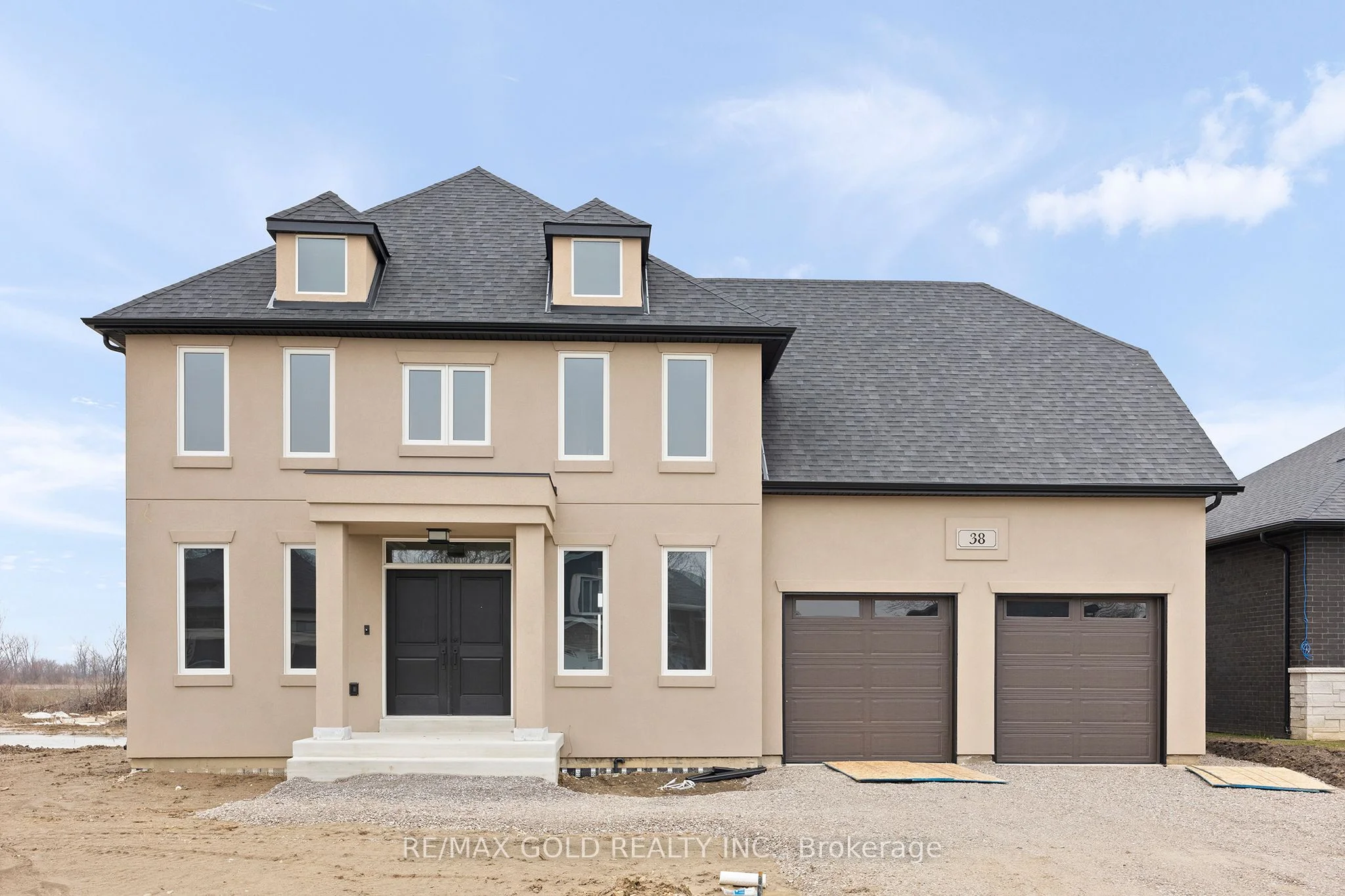 75 Redwood Drive, Kingsville, On K8n 0k4