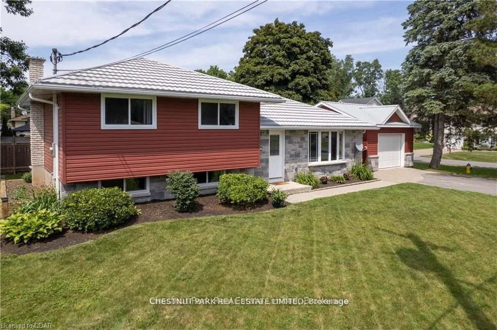 25 Low Street, Prince Edward County, On K0k 2t0
