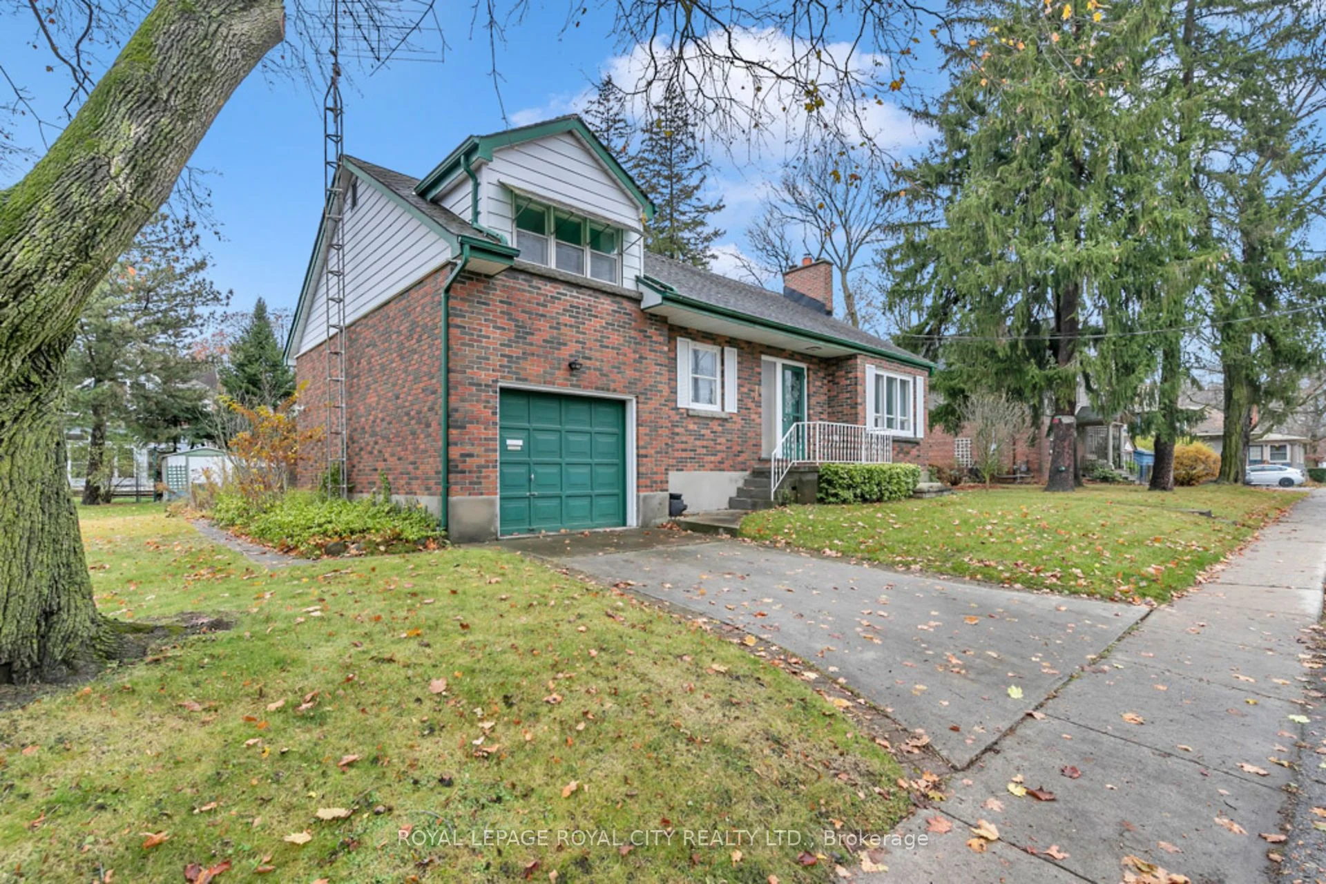 14 Metcalfe Street, Guelph, On N1e 4x1