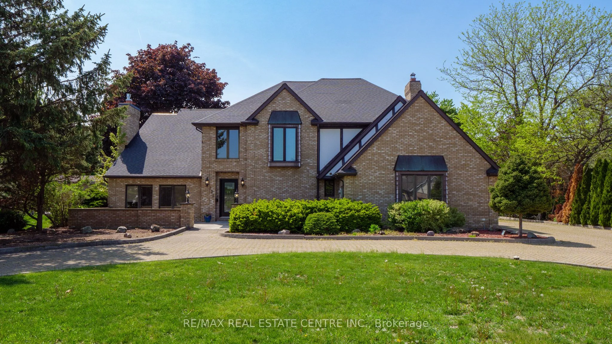 123 Point West Drive, Amherstburg, On N9v 3p1