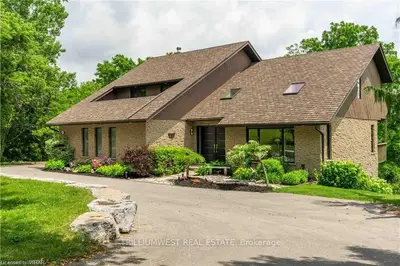 1031 West River Road, North Dumfries, On N1r 5s5