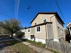 115 Kinnear Street W, Port Colborne, On L3k 1a8