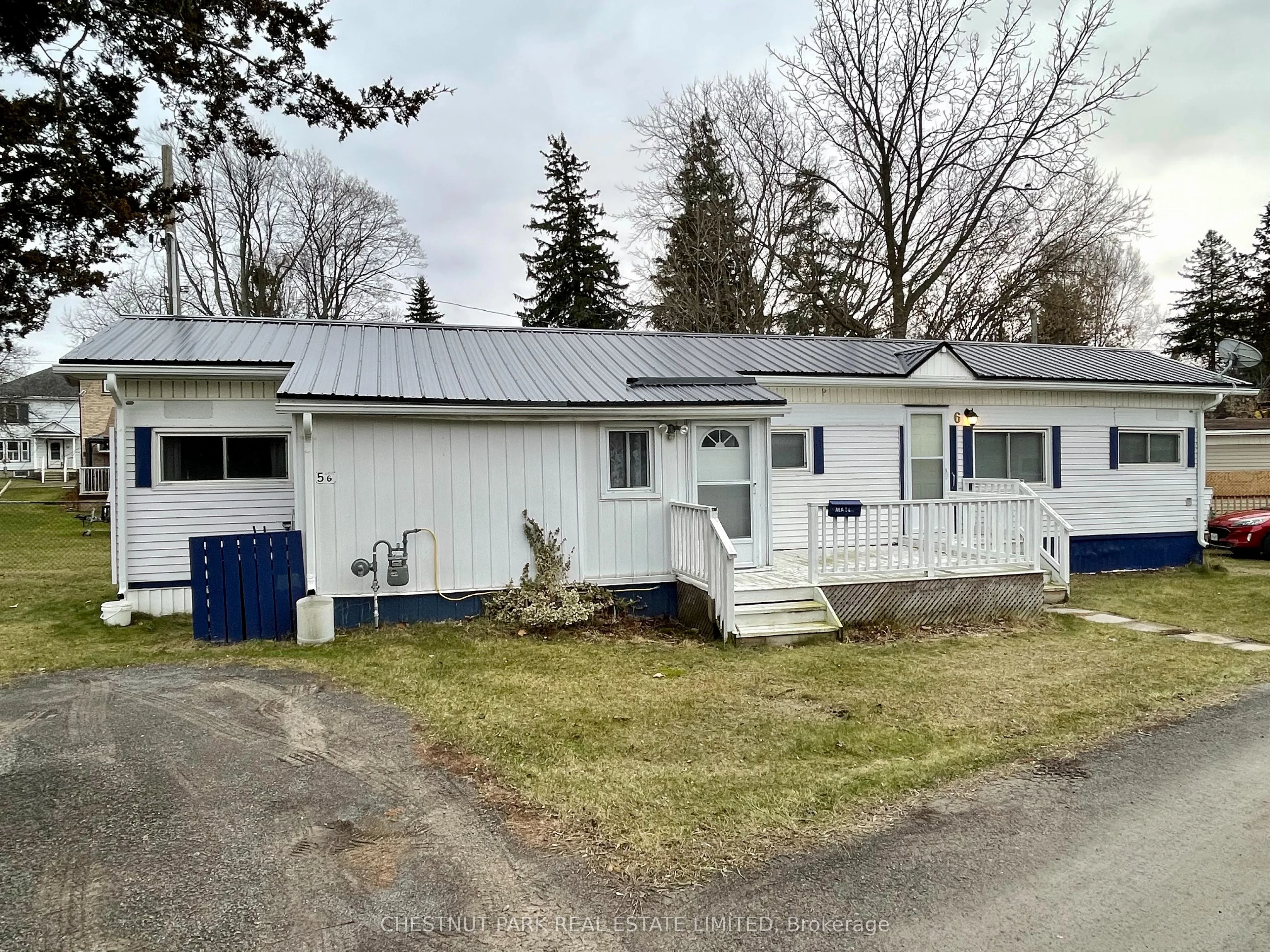 #6 - 5 South Street, Prince Edward County, On K0k 2t0