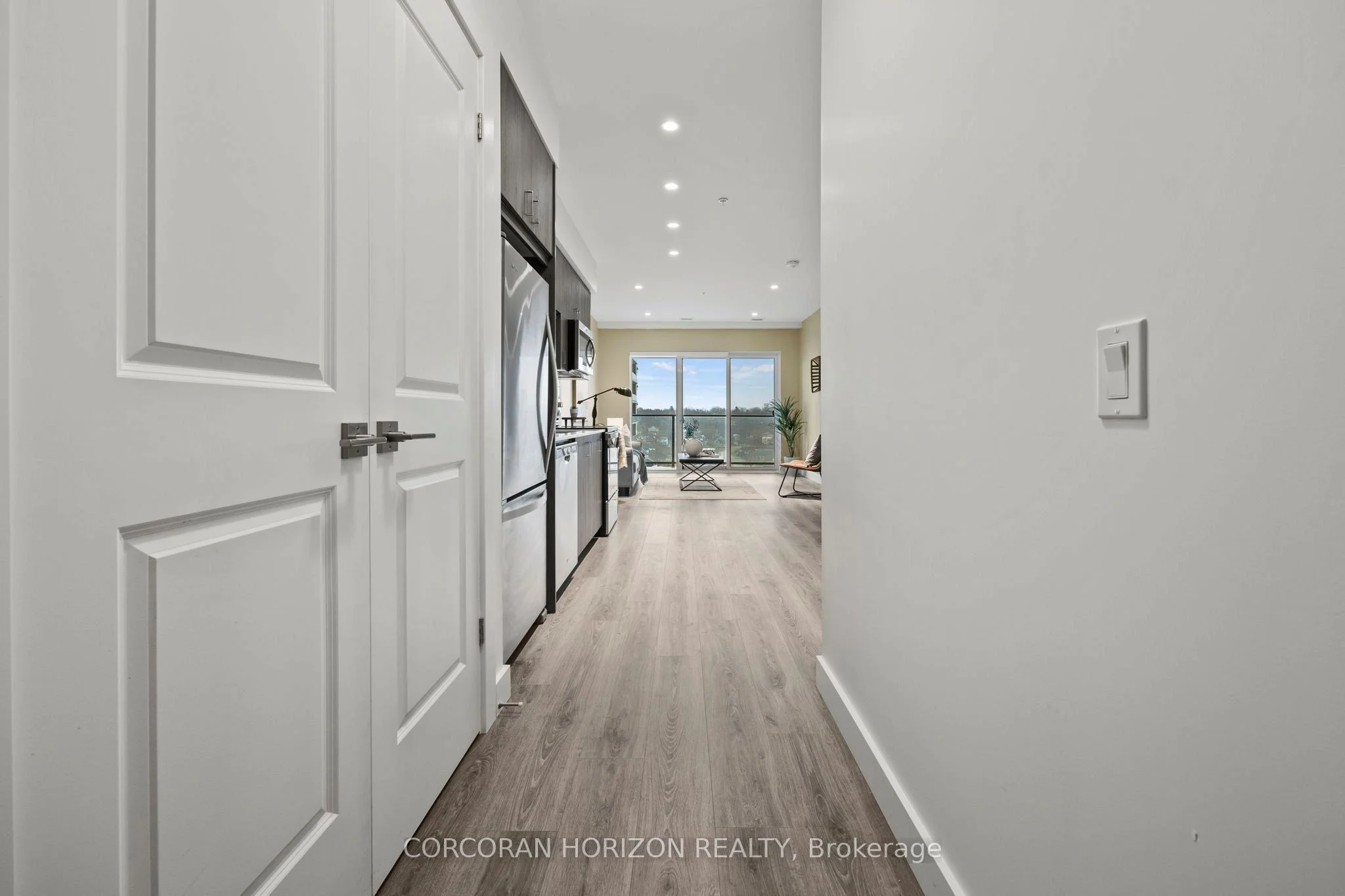 15 Glebe Street 905, Cambridge, On N1s 0c3