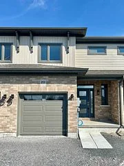 20 Otonabee Street, Belleville, On K8n 0t3