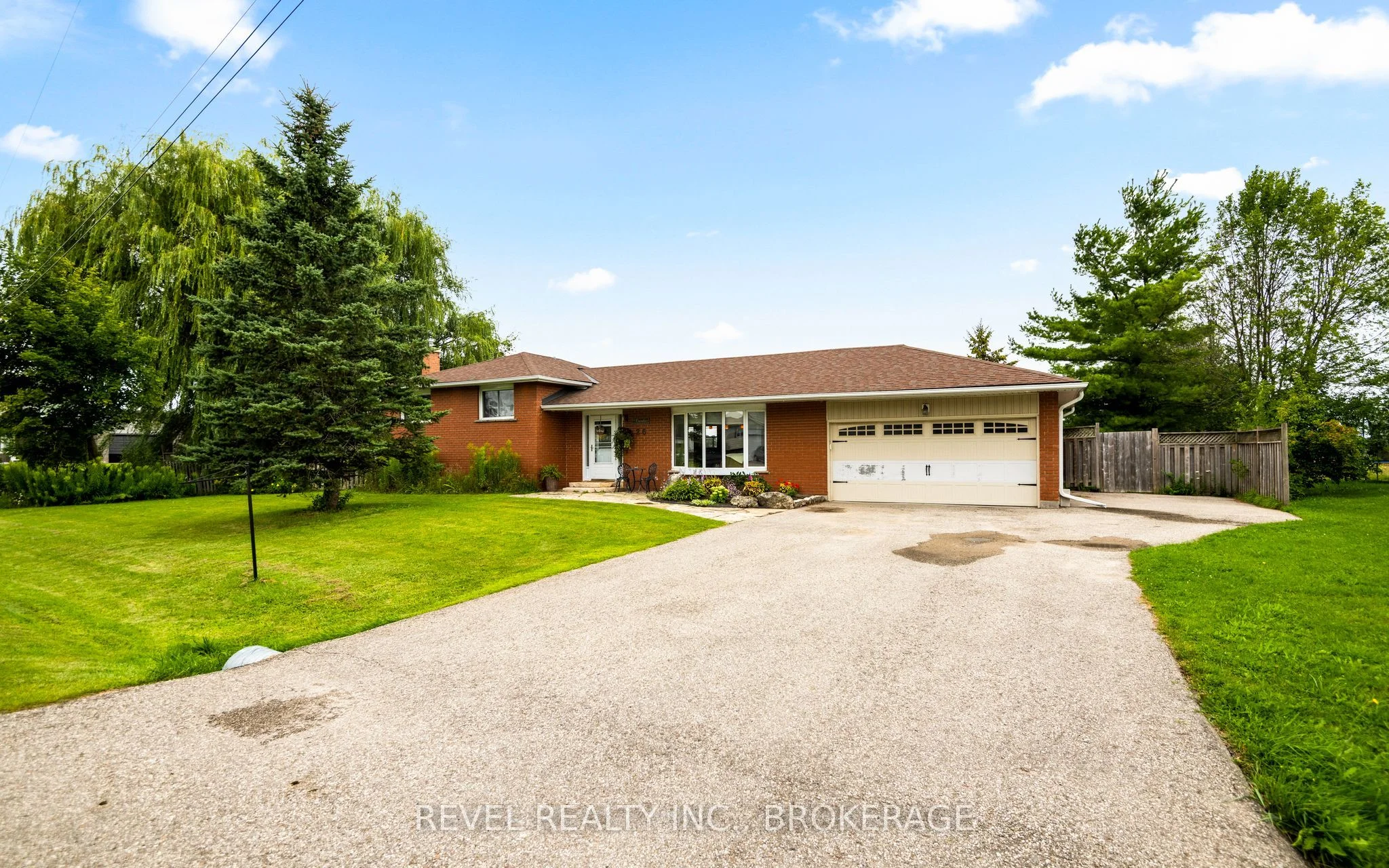 26 Victoria Boulevard, East Garafraxa, On L9w 7l6