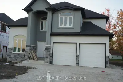 81 Redwood Avenue, Kingsville, On N0r 1b0