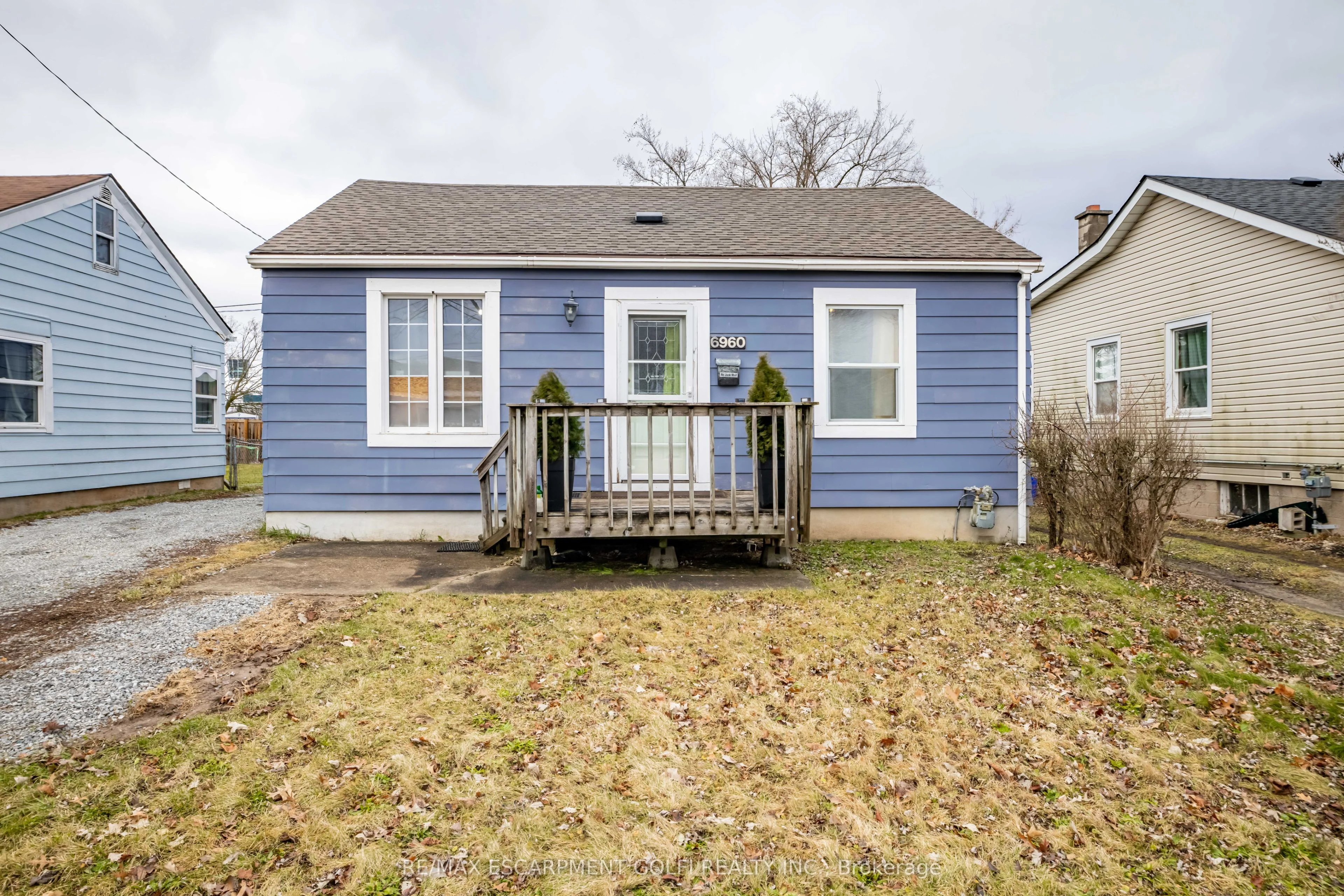 6960 Brant Avenue, Niagara Falls, On L2g 4k8