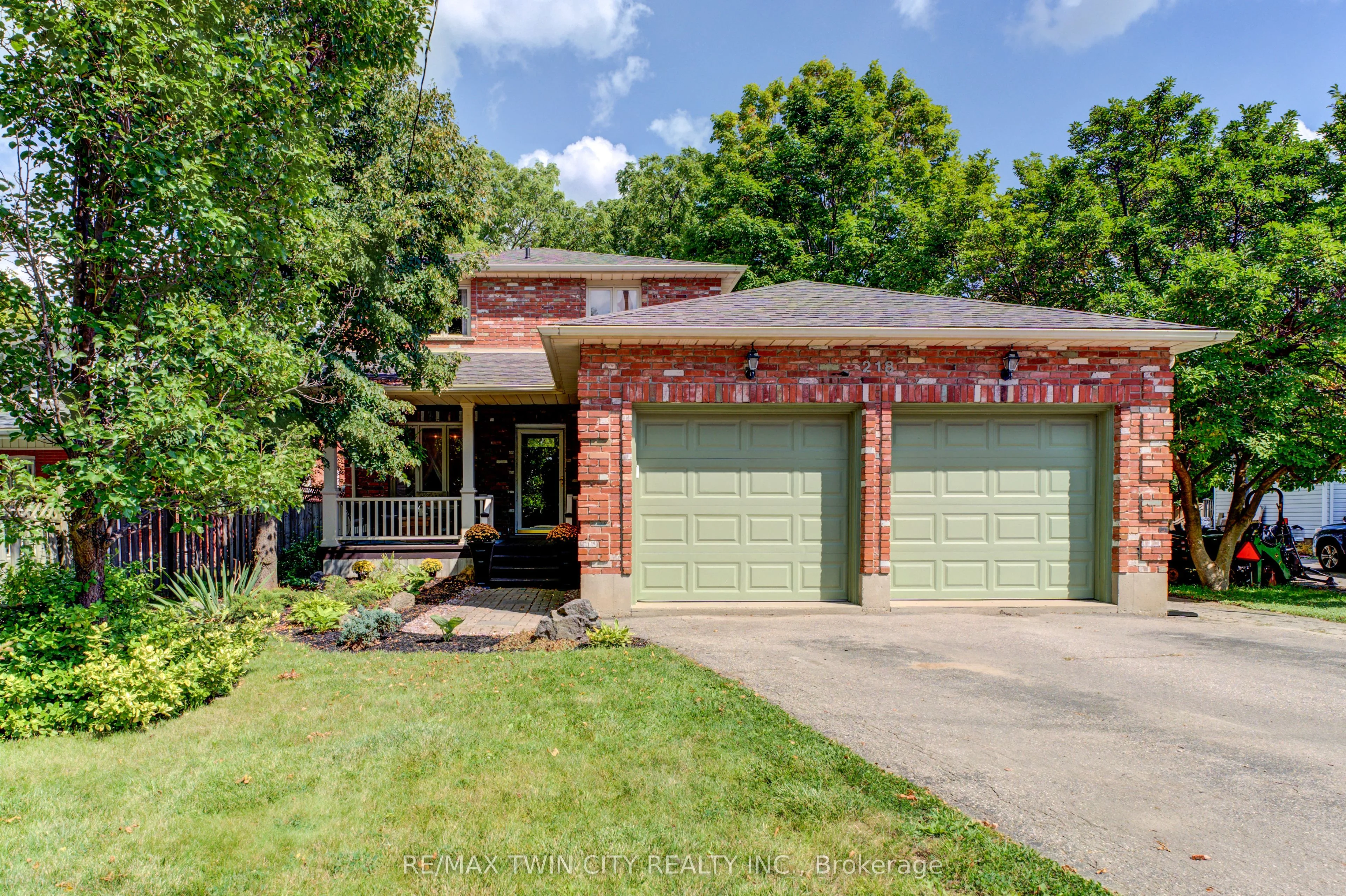 218 Mount Pleasant Street, Brantford, On N3t 1v1